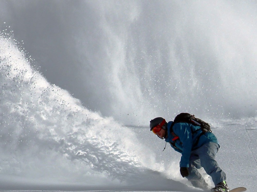 Snowboarding near Queenstown — winter season for Element Escapes properties